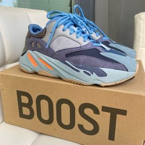 yeezy 700 carbon blue